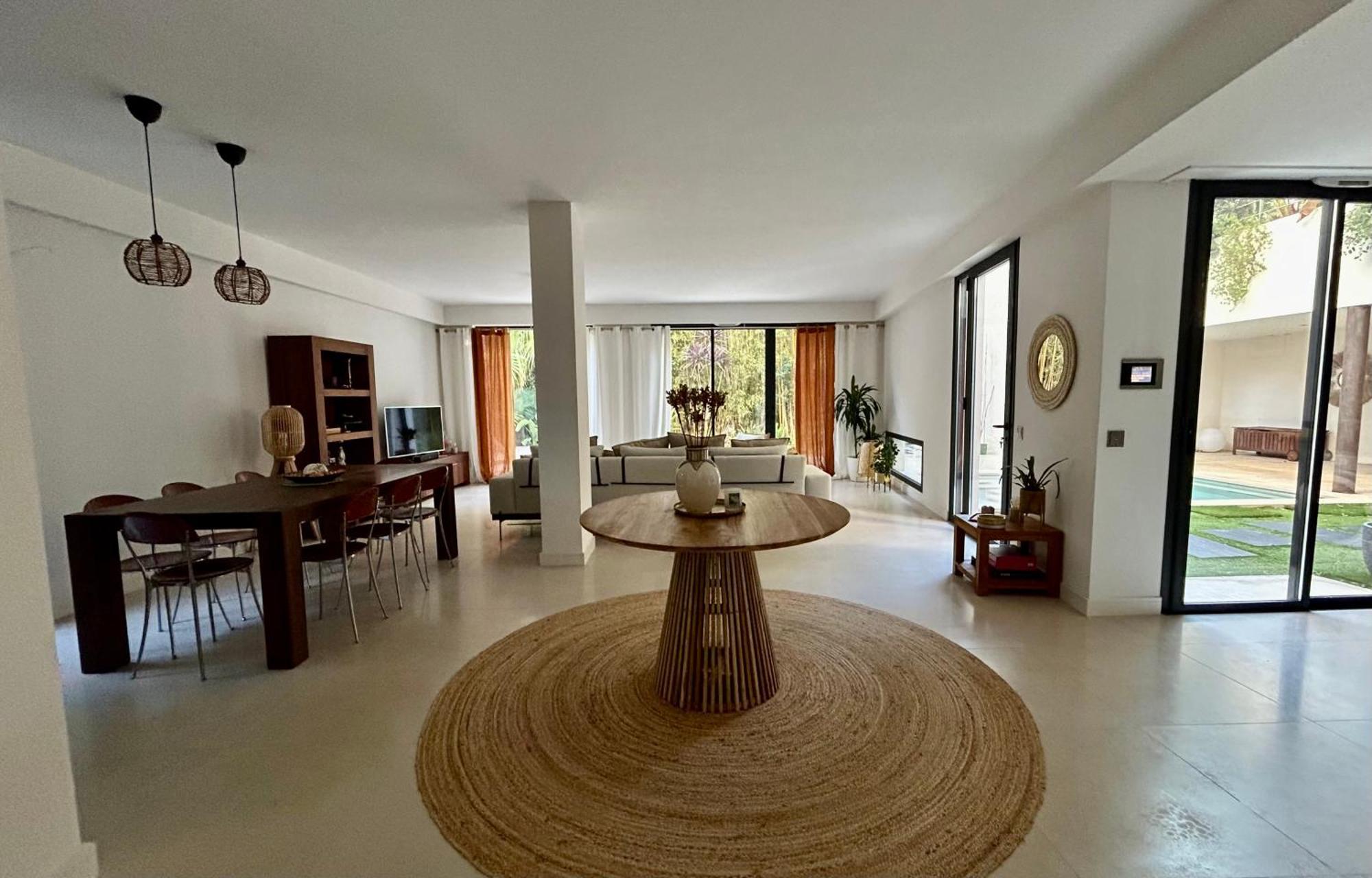 Rumah Bali Cannes Buitenkant foto